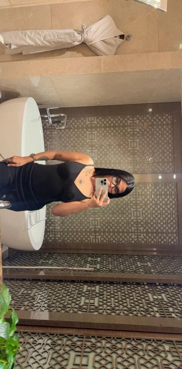 Independent Jenny Few Days for Uuu – Indian escort in Mumbai — 3 / 9