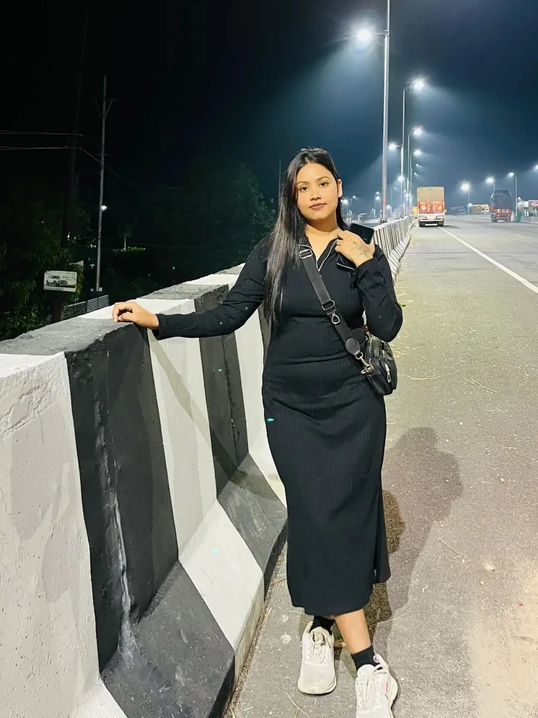 Anushka – Indian escort in Indore — 2 / 5
