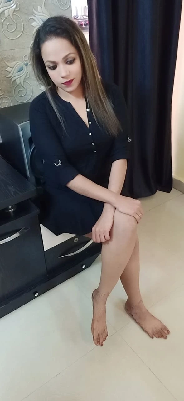 Shivani Sharma – escort in Noida — 2 / 4
