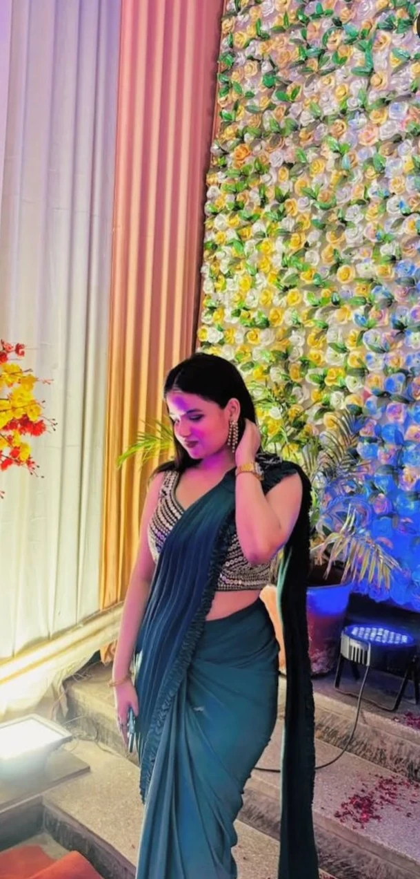 ꧁☬⋆༒Nandani⋆☬꧂{ Cam & real } – Indian escort in Mumbai — 4 / 5