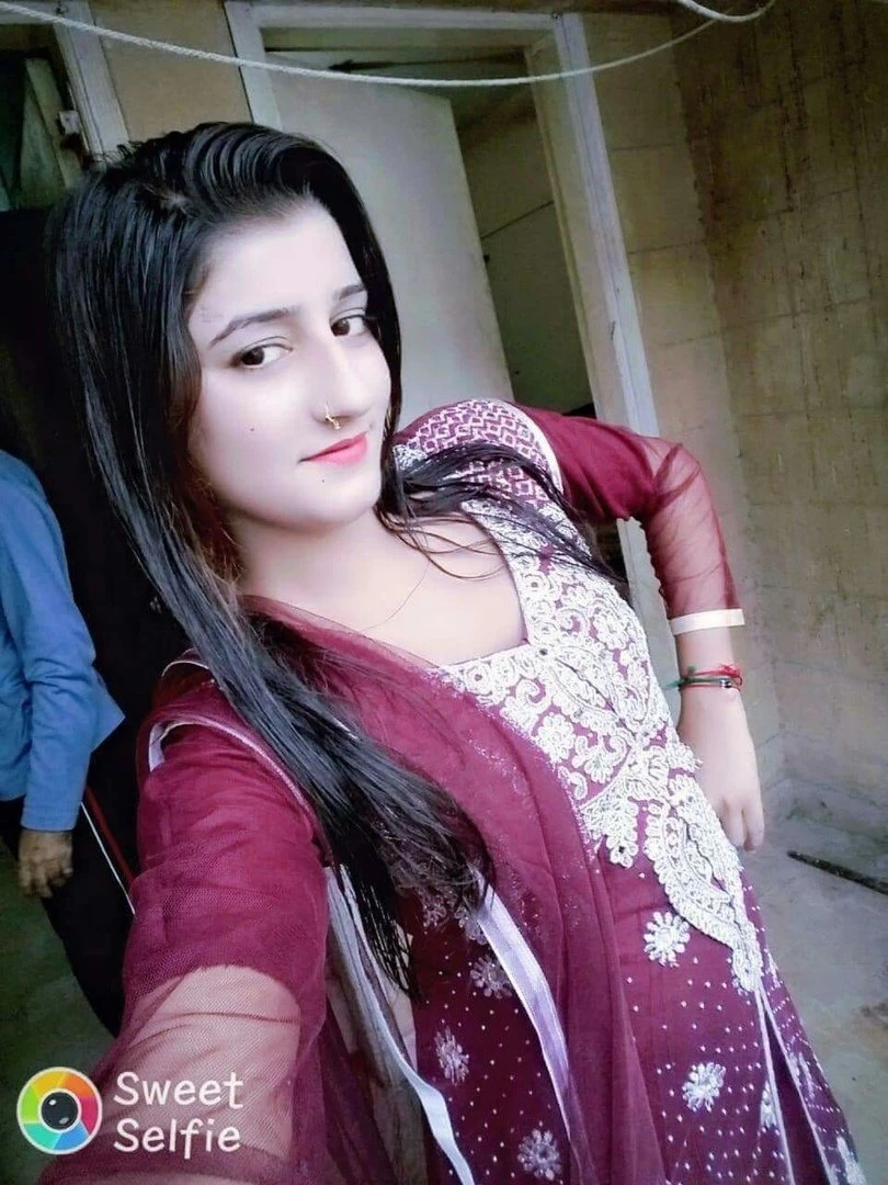 Mirha – Pakistani escort in Karāchi — 4 / 12