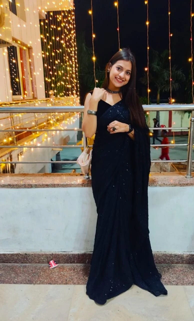 Naina Sharma – Indian escort in Mumbai — 3 / 7