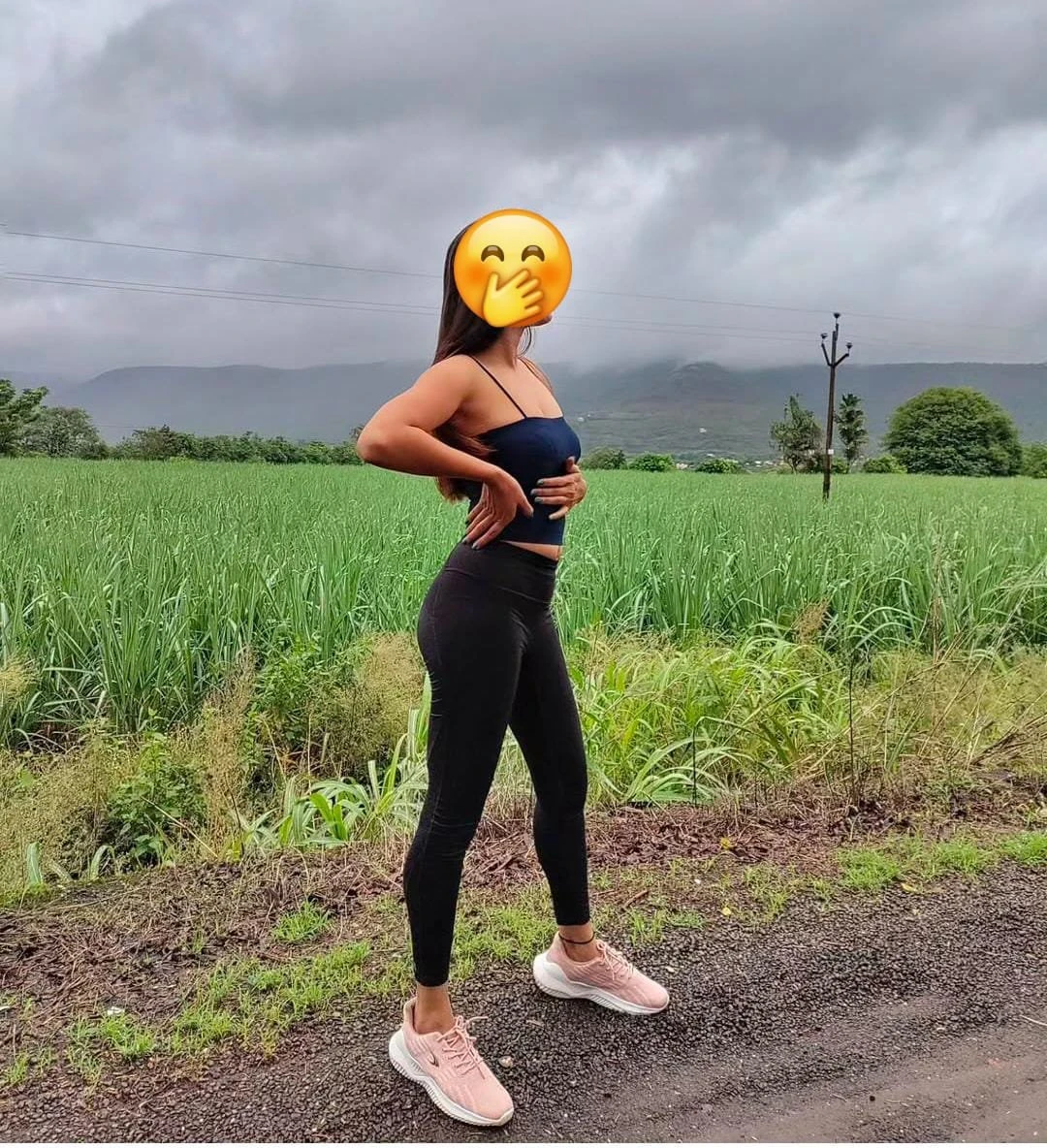 Independent Aahana (Cam & reel meet) – Indian escort in New Delhi — 11 / 13