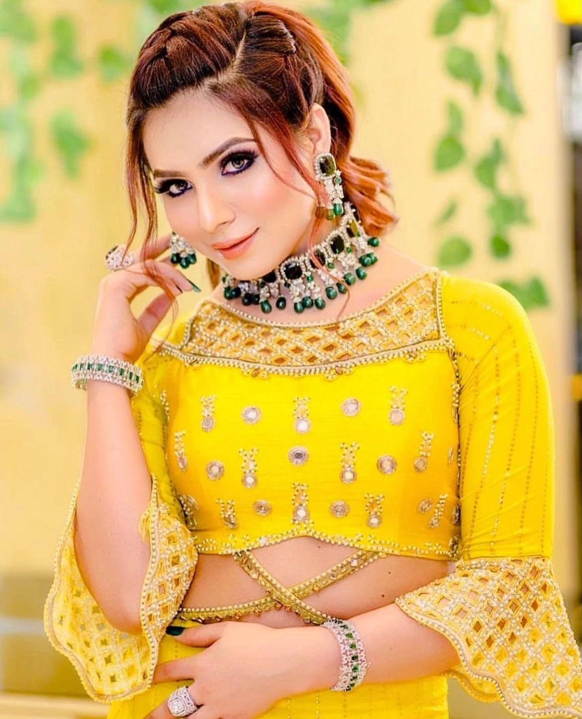 Ms Ruhi (Cam and Real ) – Indian escort in New Delhi — 14 / 15