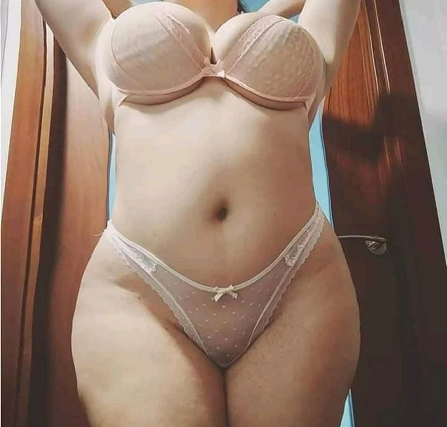 Cam Session – Indian escort in Kolkata — 2 / 3