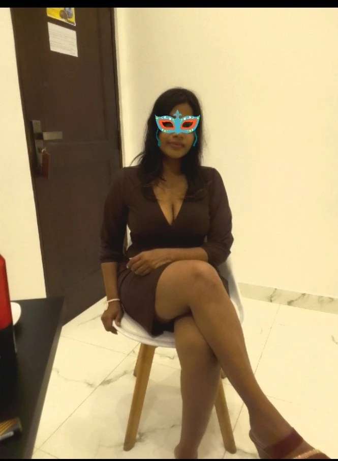 Nadi is back – Sri Lankan escort in Colombo — 7 / 25