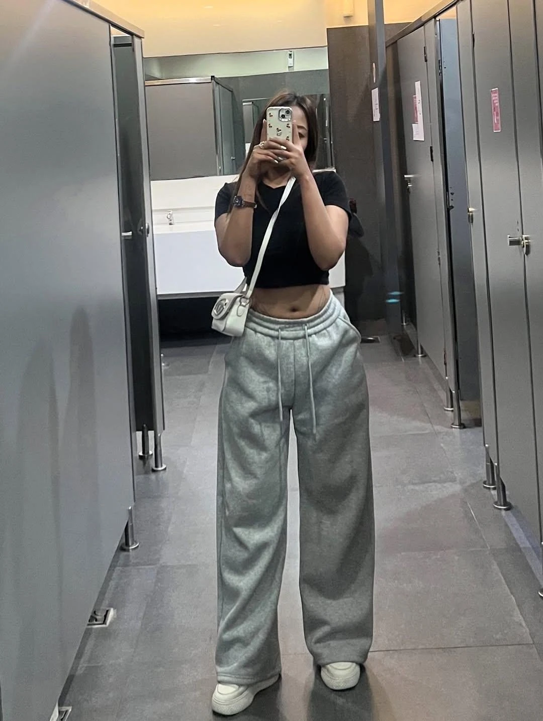 Anuza Cam and Real Meet – Nepalese escort in Kathmandu — 4 / 5