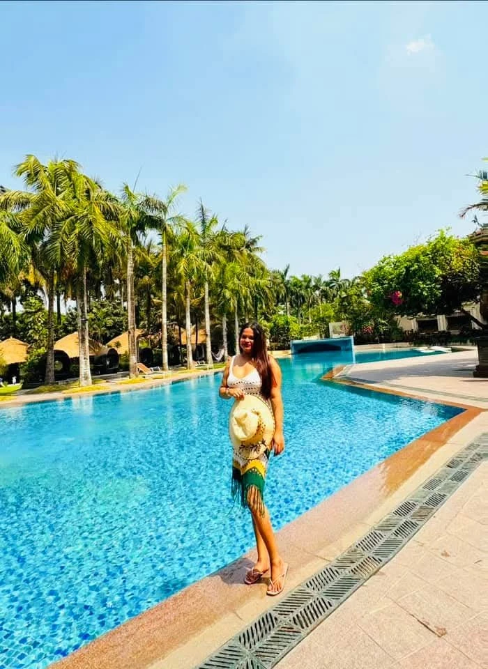 Sneha Kumari – Indian escort in Kolkata — 3 / 8