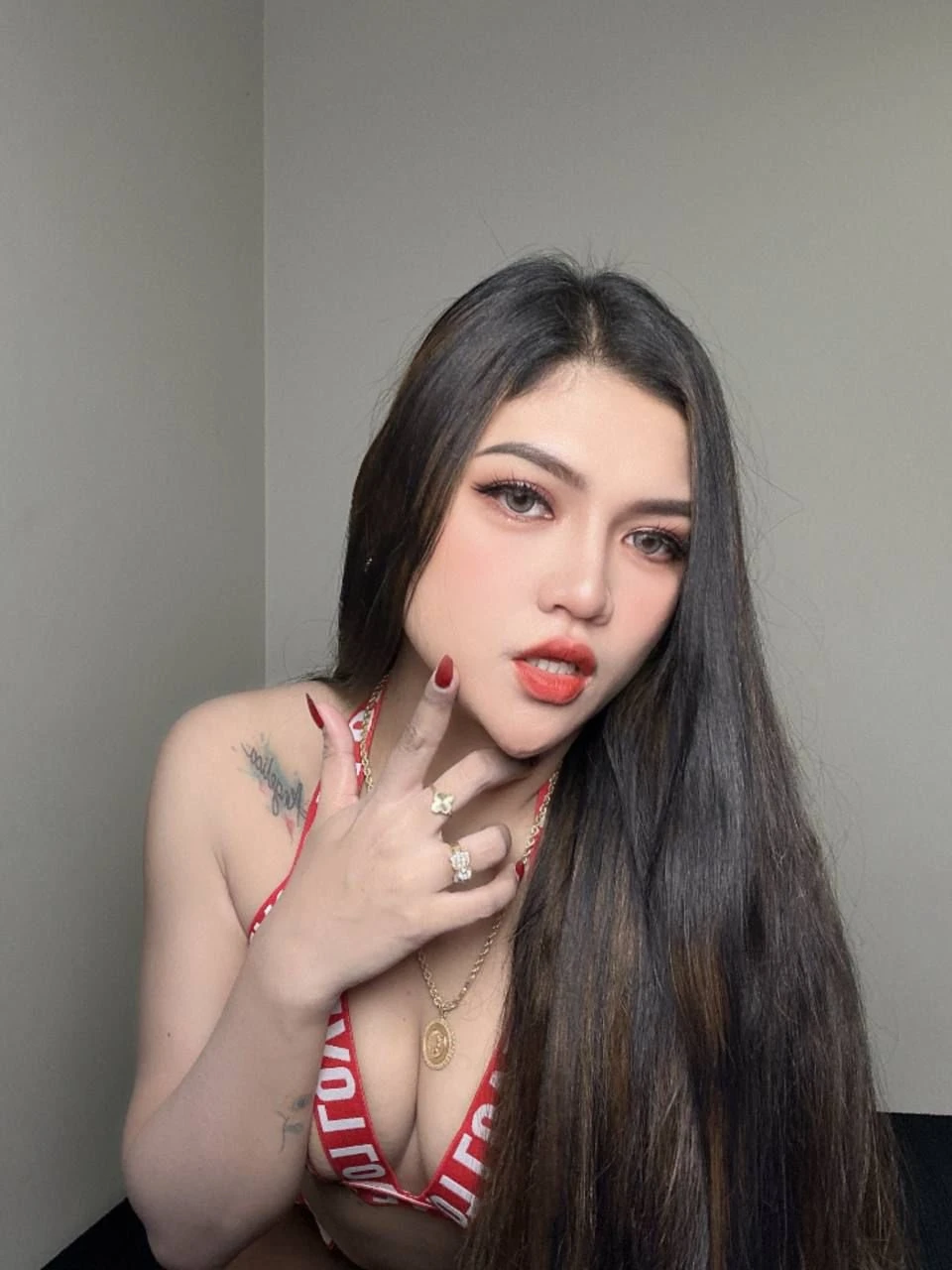 Anne – South Korean escort in Mumbai — 3 / 10