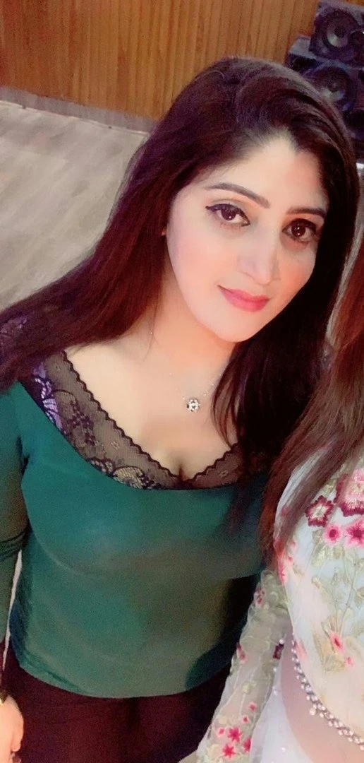 Iram Shah – Pakistani escort in Lahore — 8 / 11