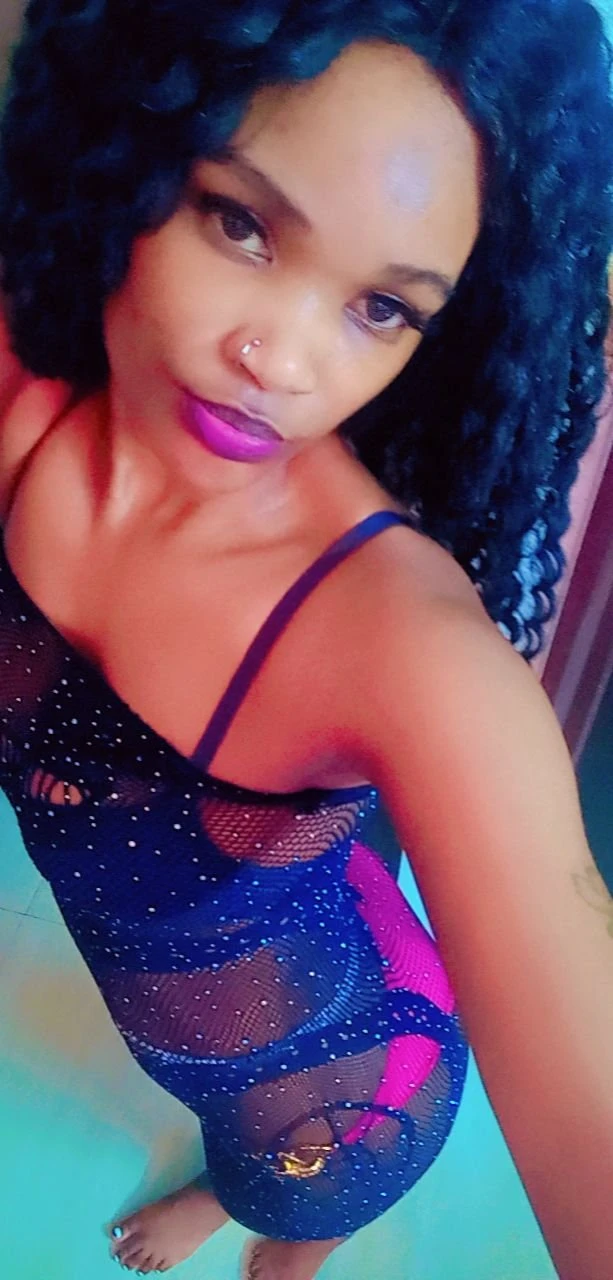 Maya Waters – South African escort in Kathmandu — 12 / 13