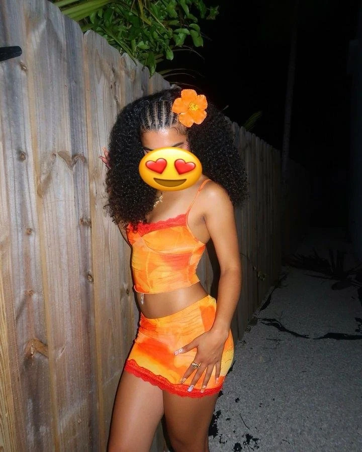 Métisse Skinny – Ivorian masseuse in Abidjan — 4 / 5
