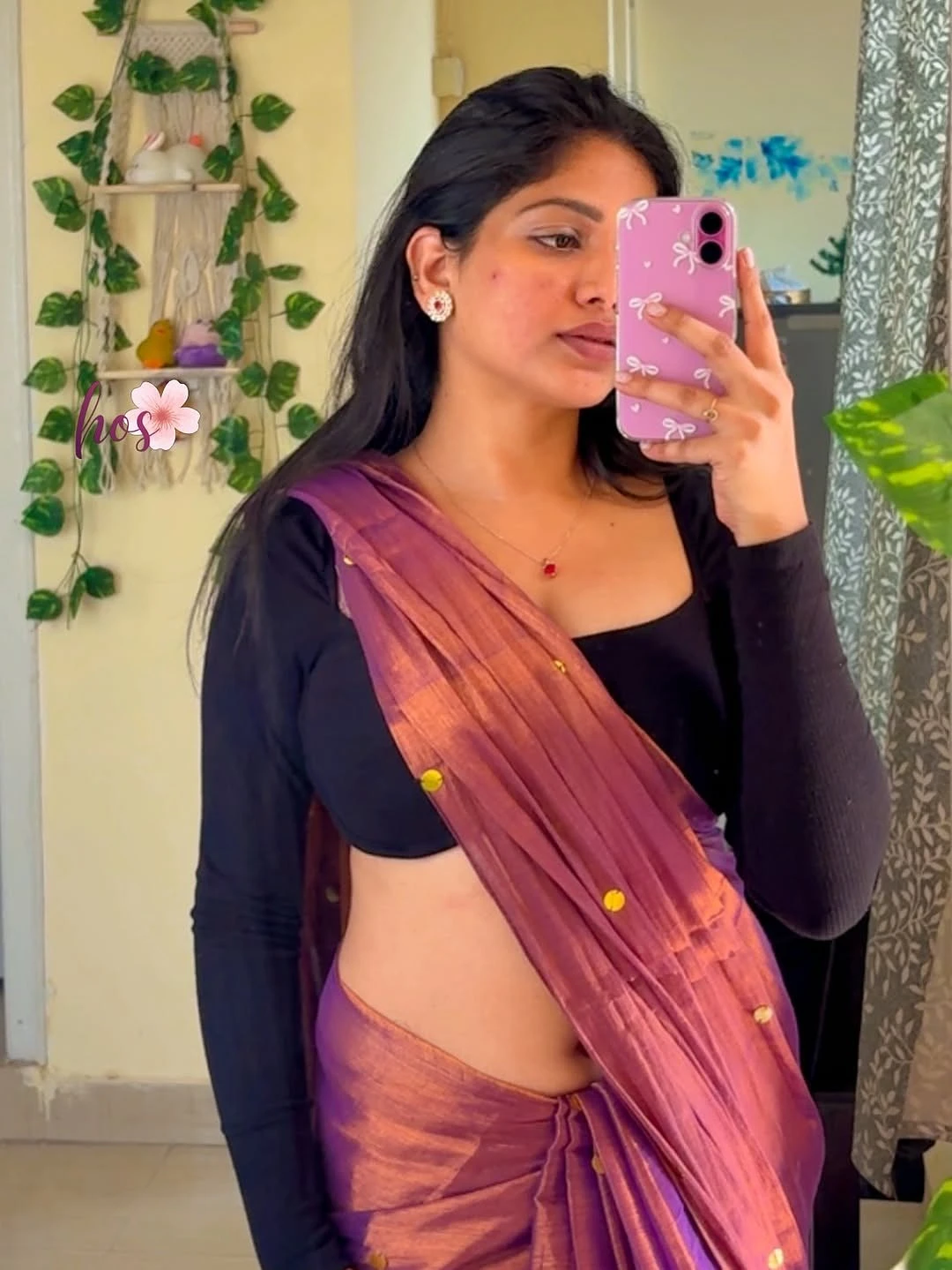 Nidhi – Indian escort in Kolkata — 2 / 3