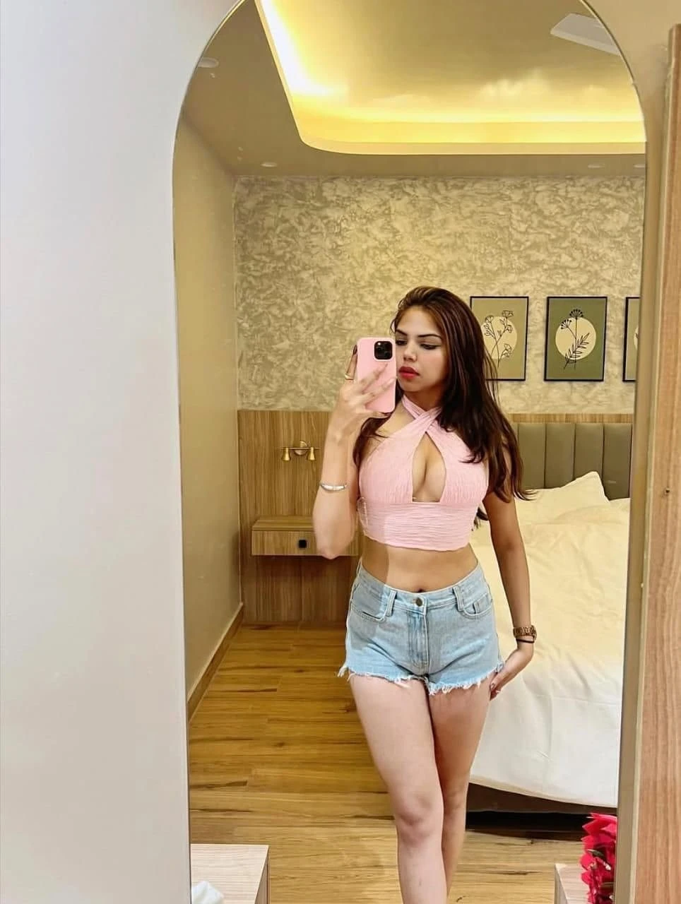 Divyanshi Best Incall Outcall Service, E – Indian escort in RIshikesh — 2 / 7