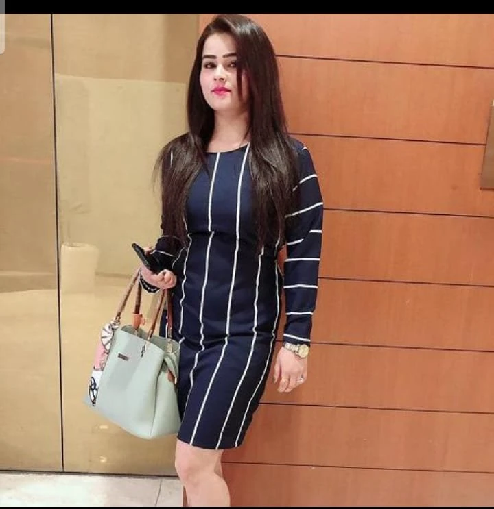 Vip Escort Service Nandani – Indian escort in Hyderabad — 1 / 2