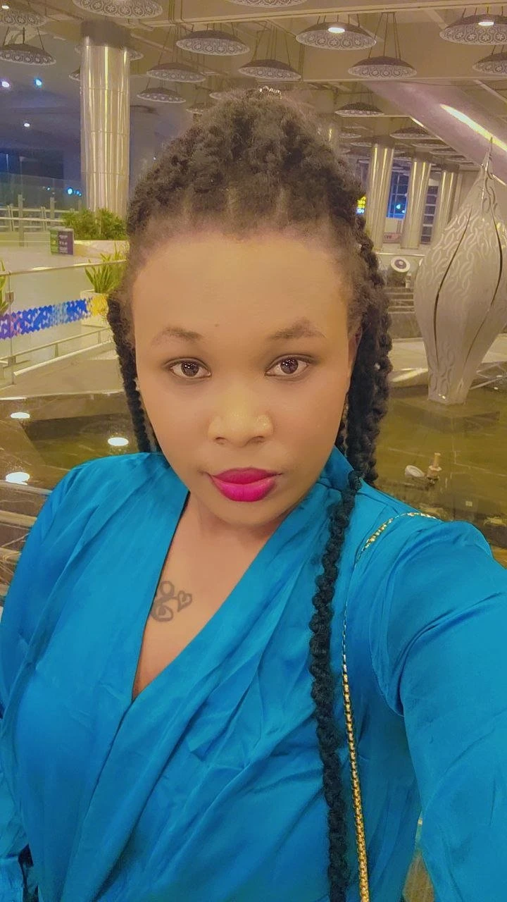 Mia Real Meet and Cam Show – Jamaican escort in Hyderabad — 1 / 2