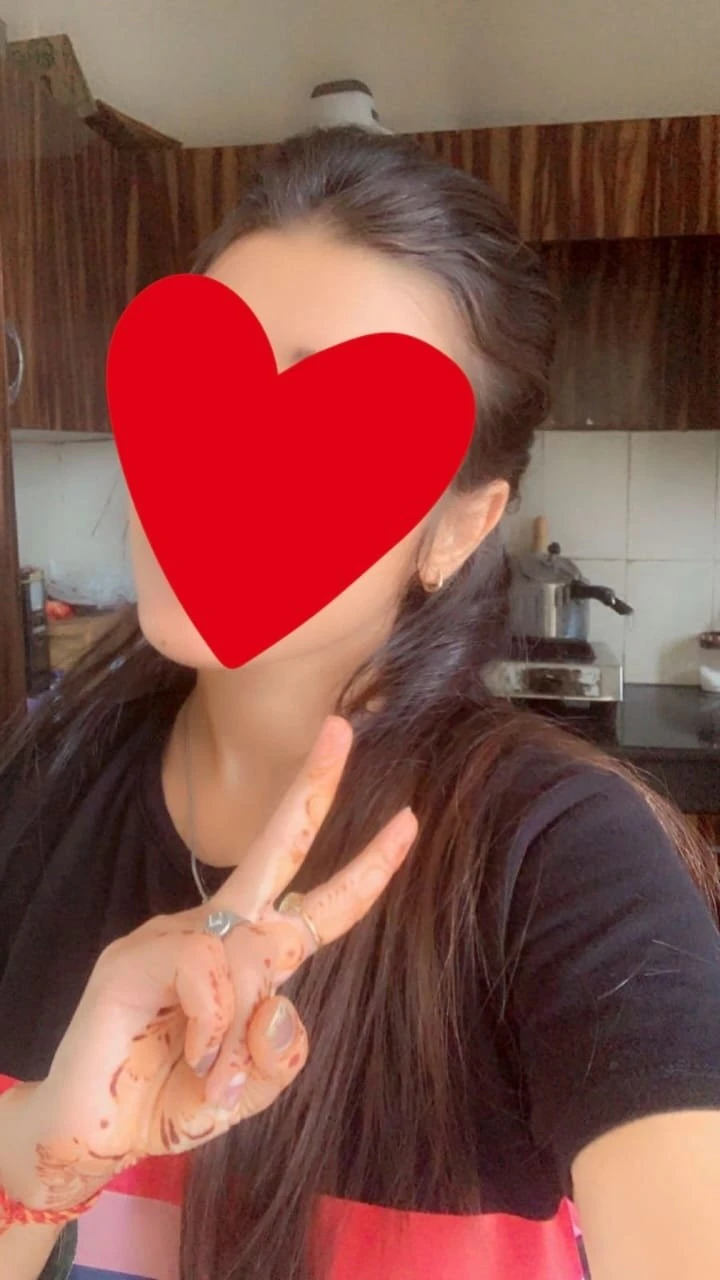 Pooja Singh Here, Real & Cam Session – Indian escort in Jaipur — 4 / 5