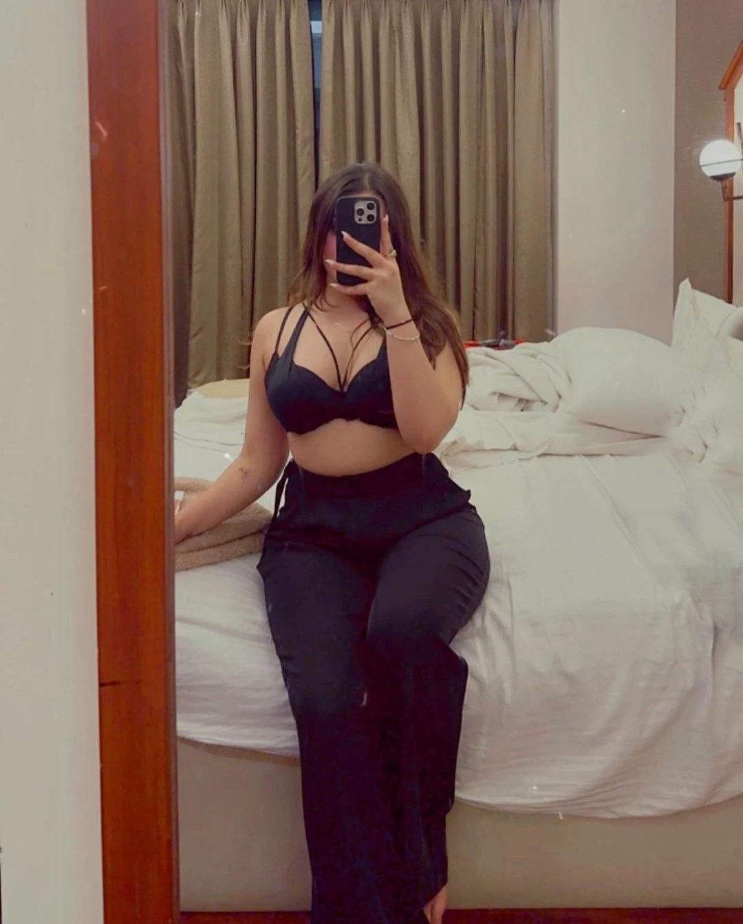 Dark Desire – Indian escort in Hyderabad — 3 / 4