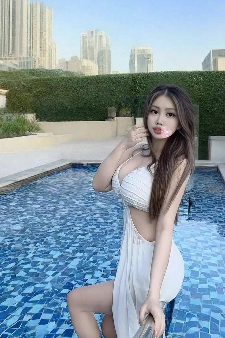 Kayla Gorgeous and Playful – Vietnamese escort in Ho Chi Minh City — 3 / 18