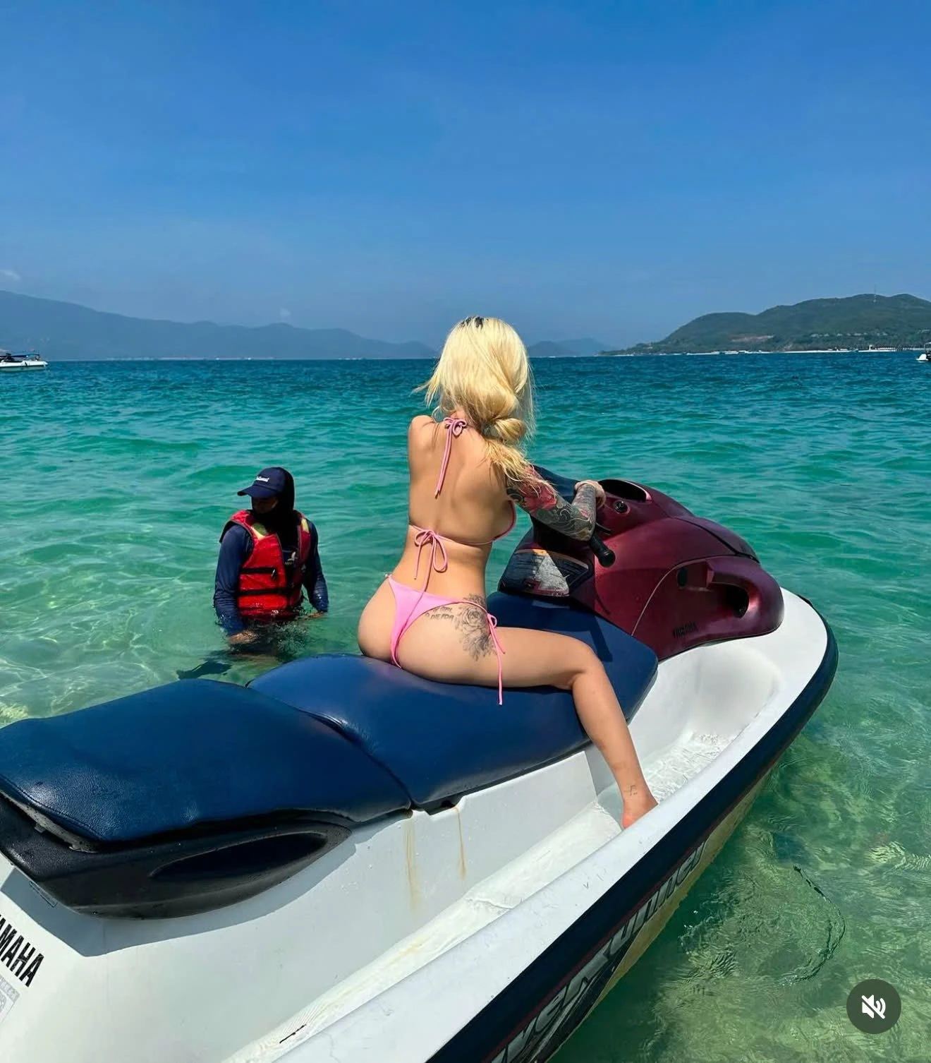 Yu Yu – Vietnamese escort in Ho Chi Minh City — 4 / 31