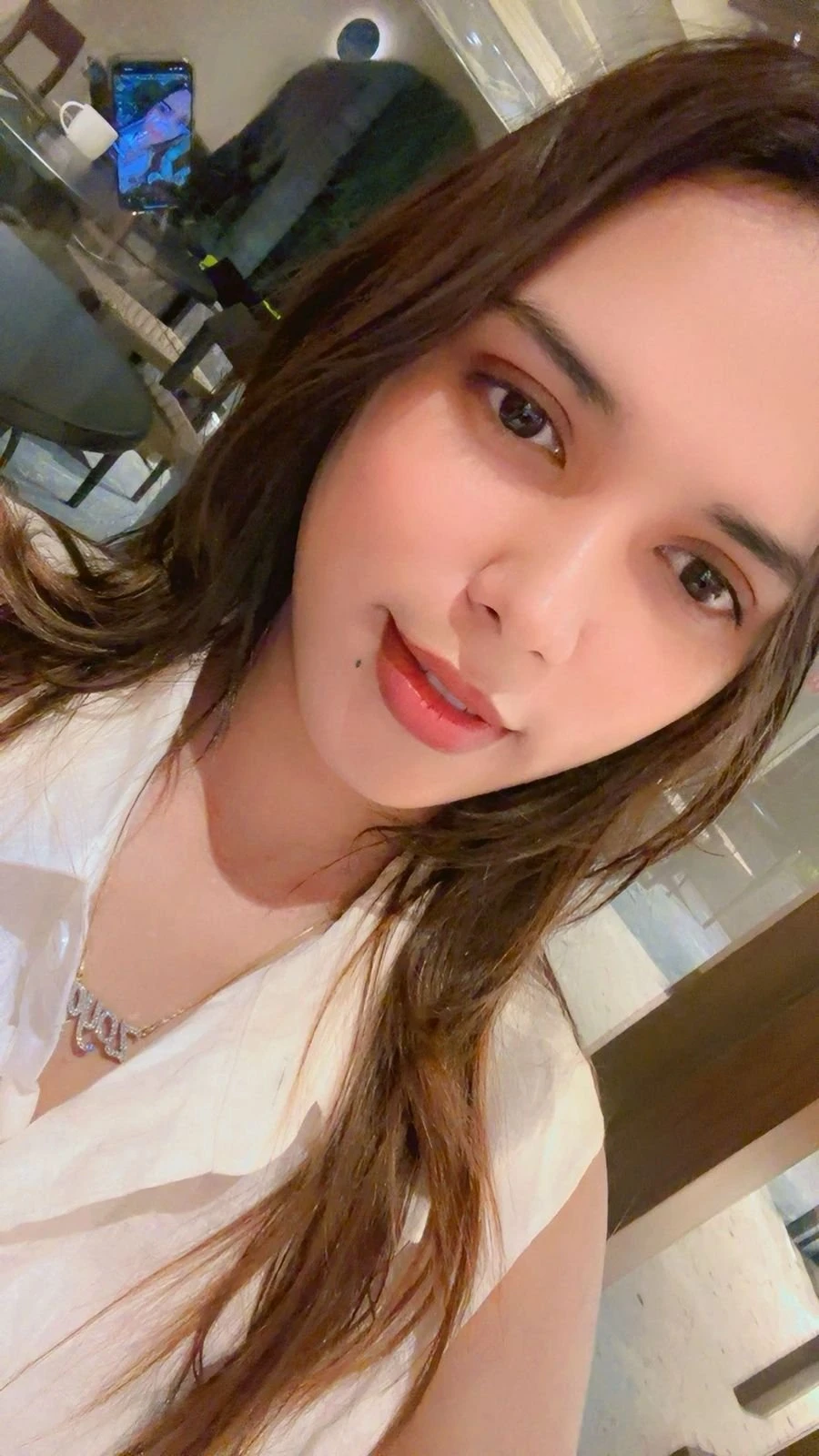 Seema High Profile – Indian escort in Pune — 6 / 7