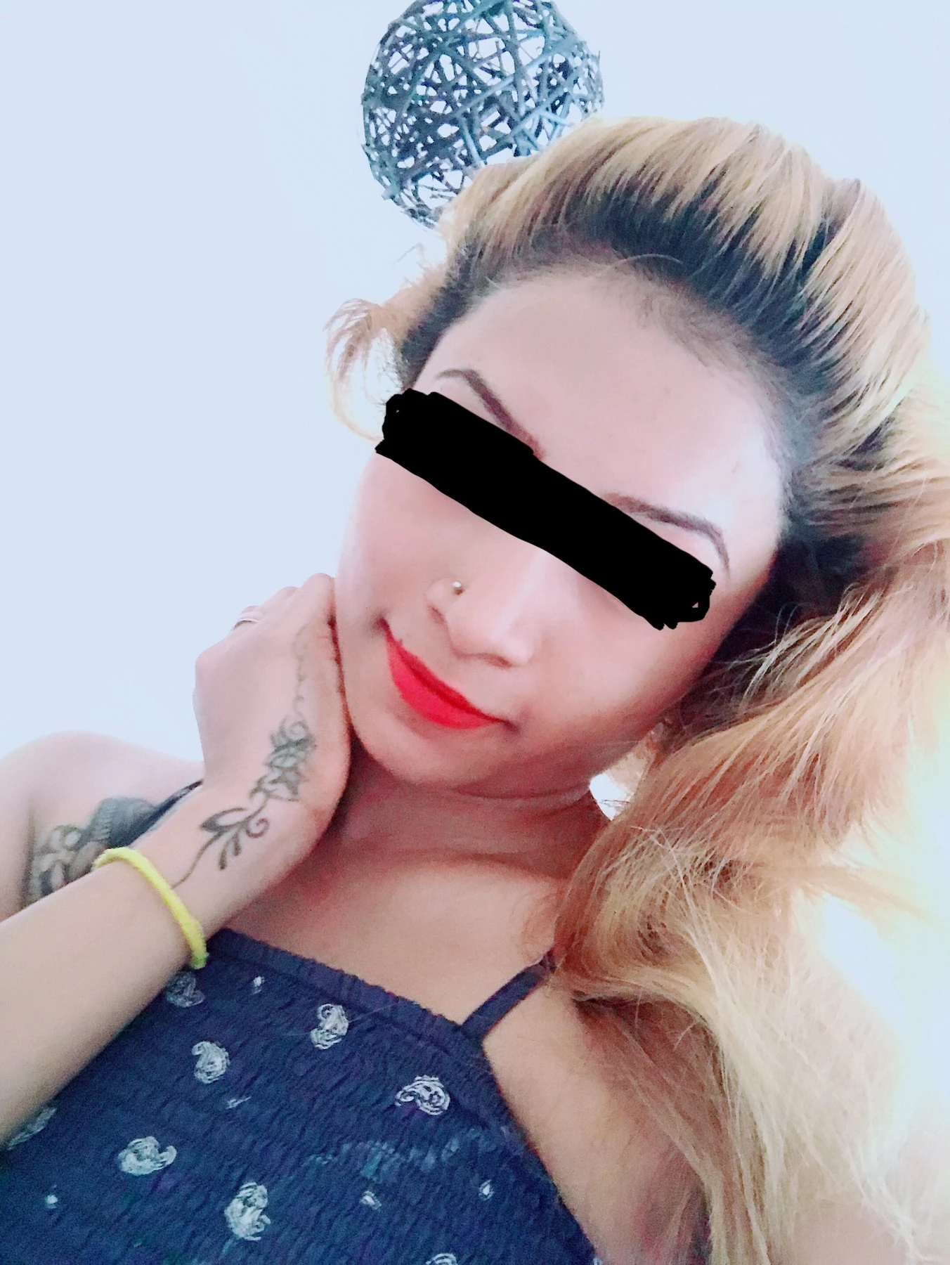 Teena F’do – Sri Lankan escort in Colombo — 3 / 5