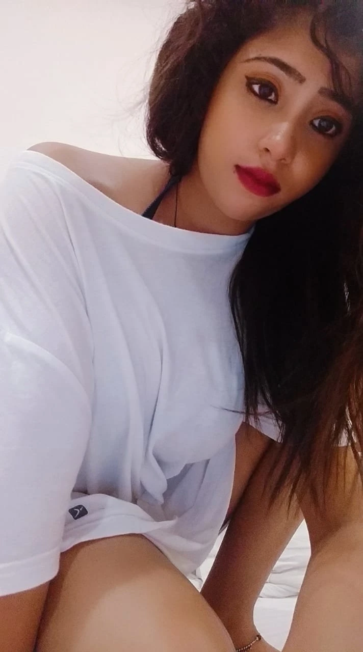 Radhika – Indian escort in Kolkata — 9 / 12