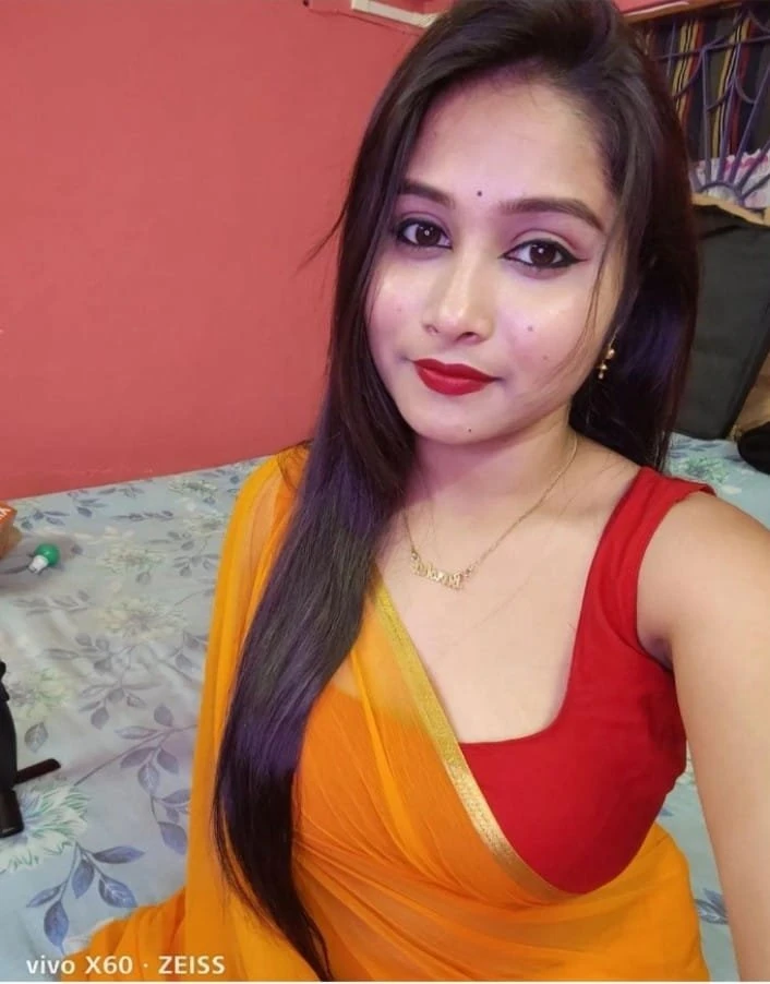 Roshni – Indian escort in Mumbai — 2 / 3
