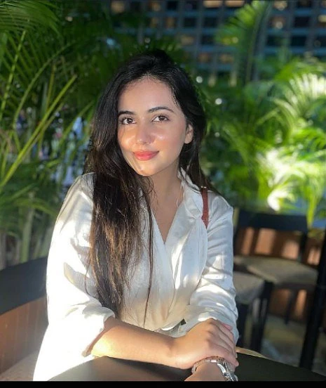 Vip Escort Service – Indian escort in Navi Mumbai — 3 / 5