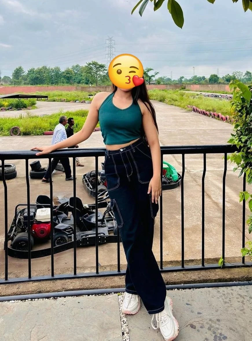 Aaliya (Cam N Meet) – Indian escort in Gurgaon — 5 / 13