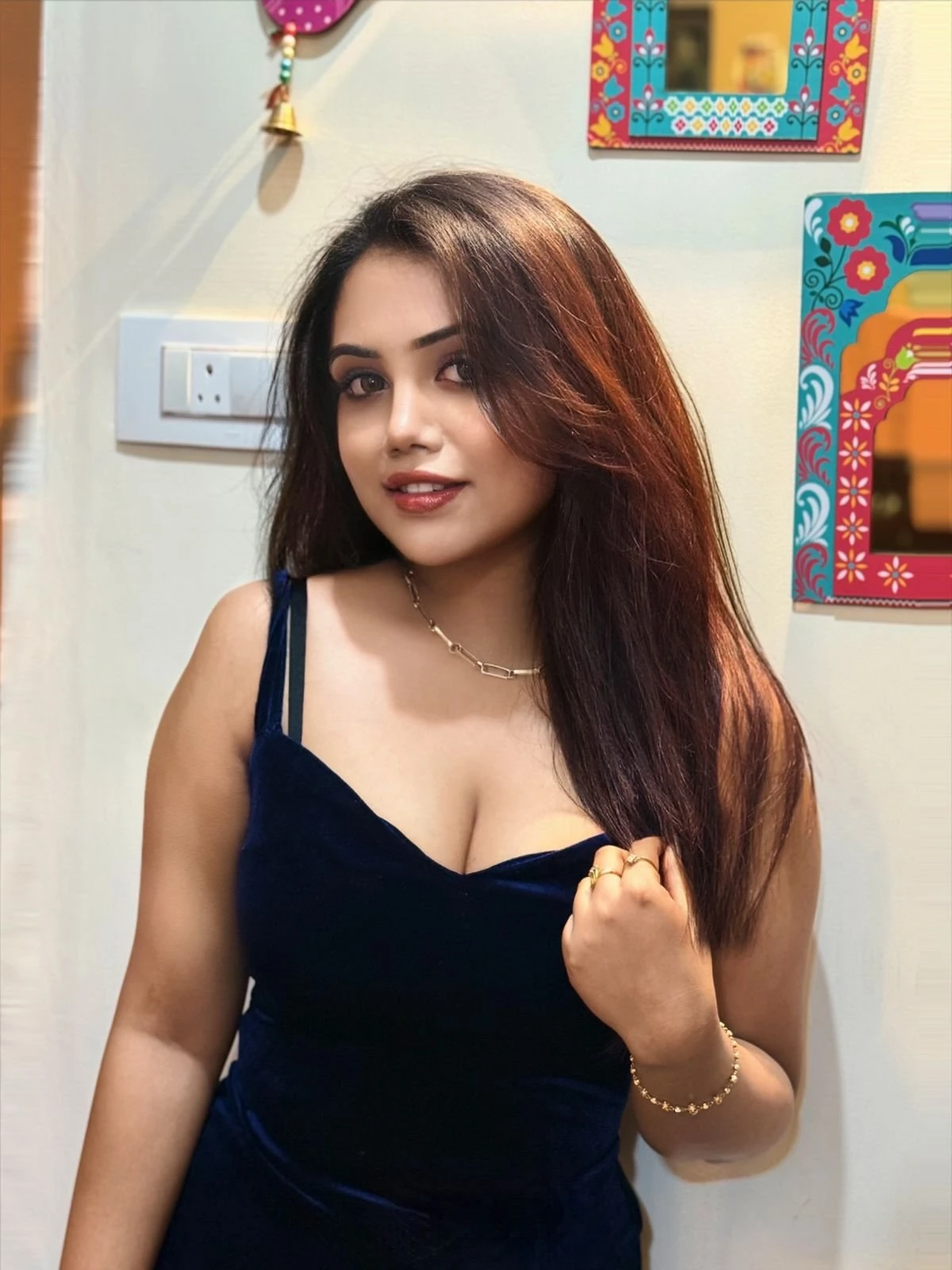 Pay When You Meet – Indian escort in New Delhi — 1 / 6