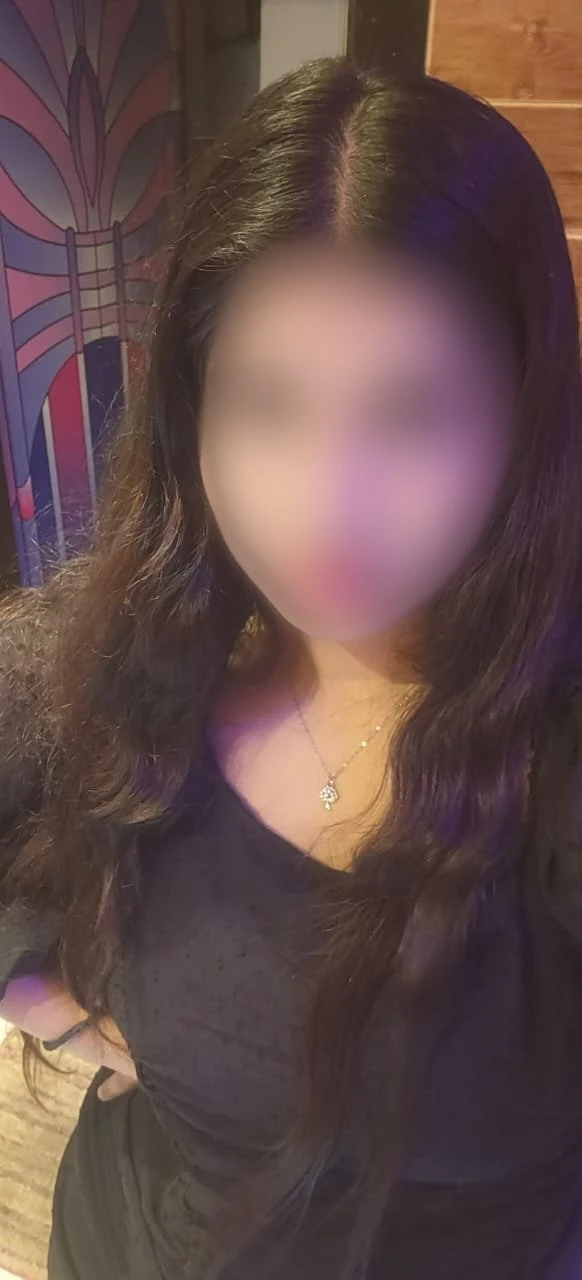 Real meet and webcam – Indian escort in Indore — 3 / 4