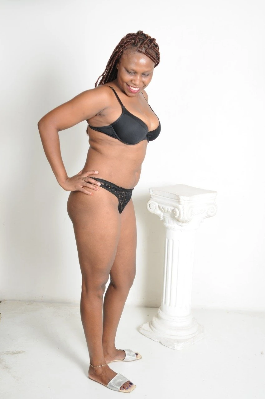 Sarah – Kittian and Nevisian adult performer in Beirut — 4 / 7