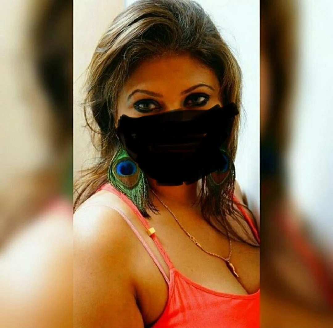 Sumita Chauhan – Indian escort in Noida — 4 / 6