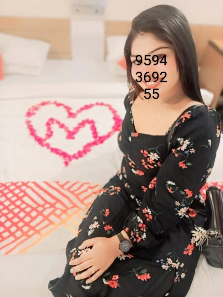 Yashika real meet & Cam show – Indian escort in Mumbai — 1 / 5