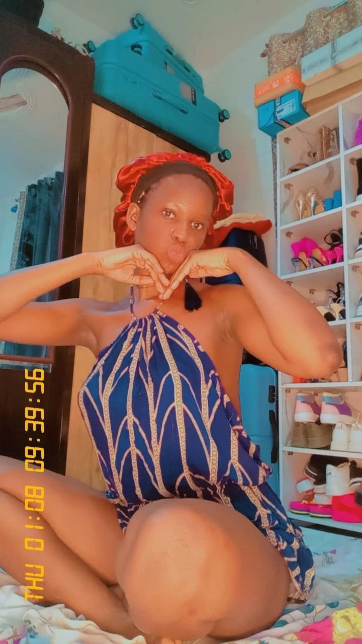 Myra Blow Job Queen – Kenyan escort in New Delhi — 4 / 6