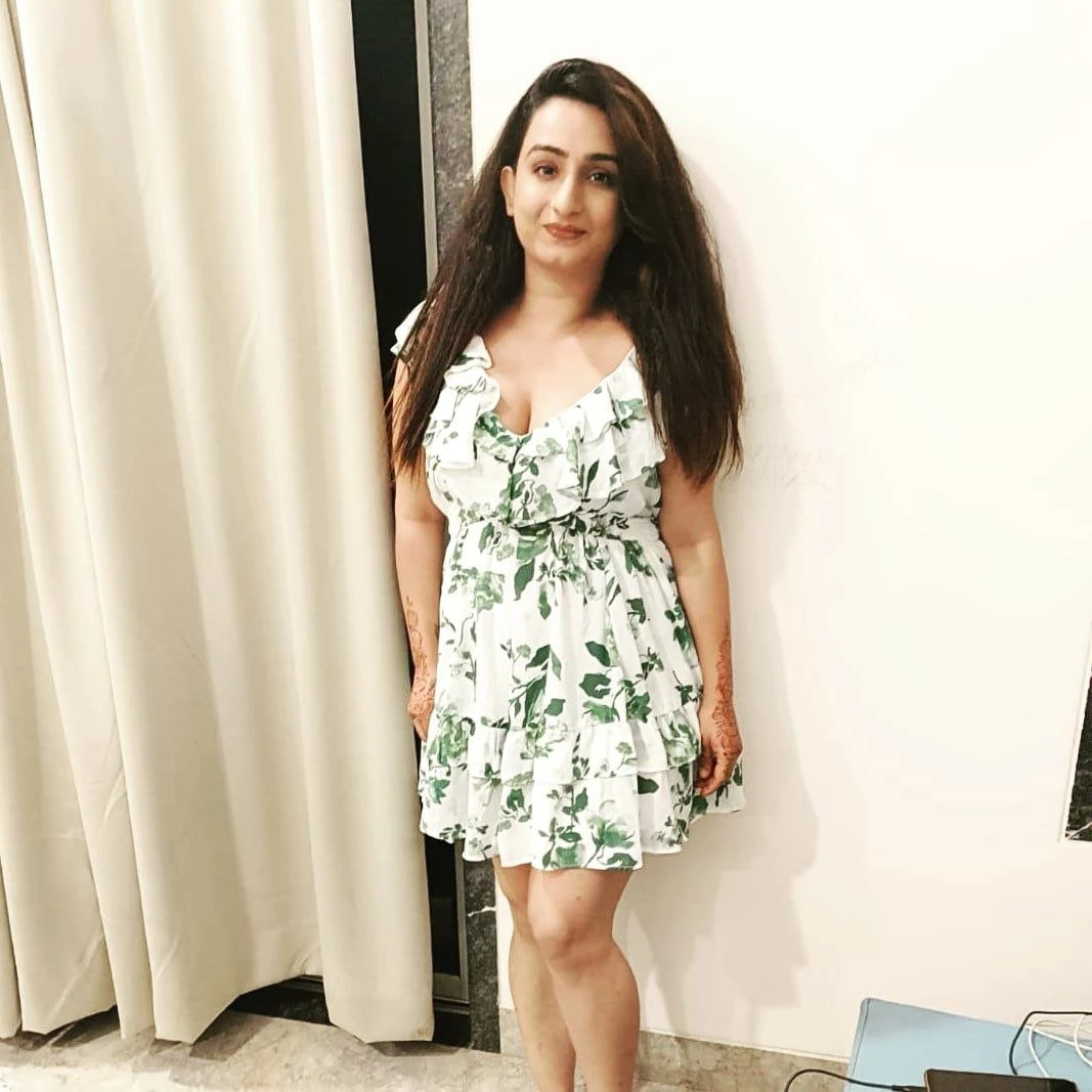 Sonali – Indian escort in Mumbai — 5 / 6