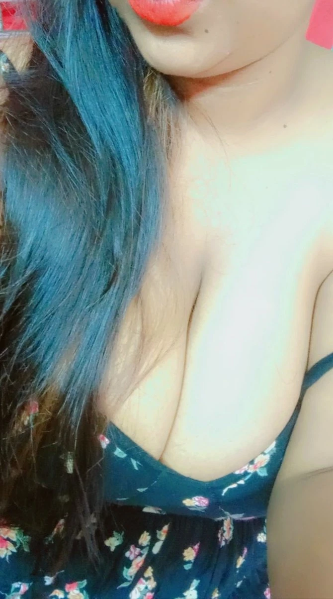 Nidhi Roy Video cl service – Indian escort in New Delhi — 9 / 13