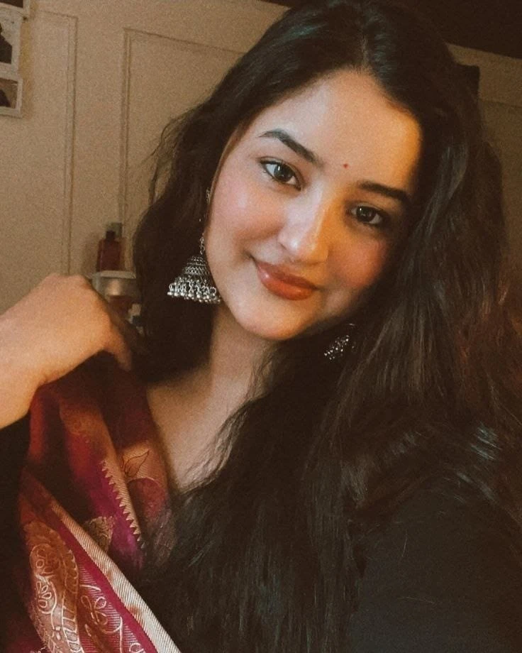 Savita Escorts Nagpur – Indian escort in Nagpur — 4 / 7