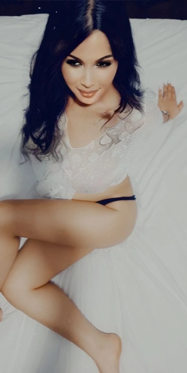 Nagham – Lebanese escort in Beirut — 4 / 7