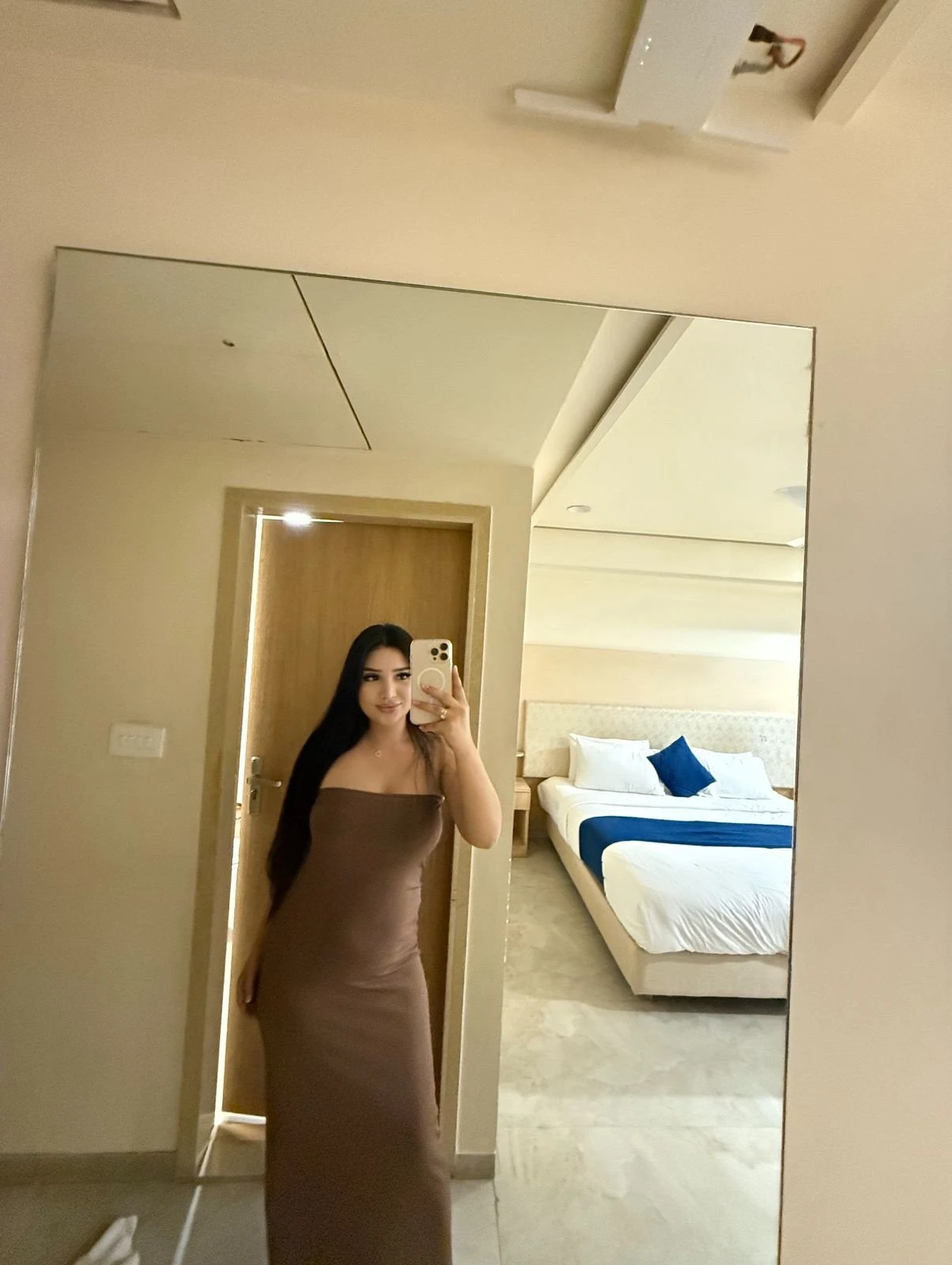 Pune Top Class Premium Model – Indian escort in Pune — 2 / 3