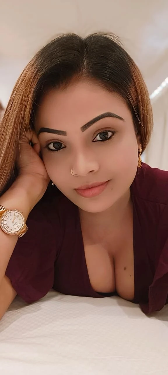 Soniya Independent – Indian escort in Hyderabad — 1 / 5