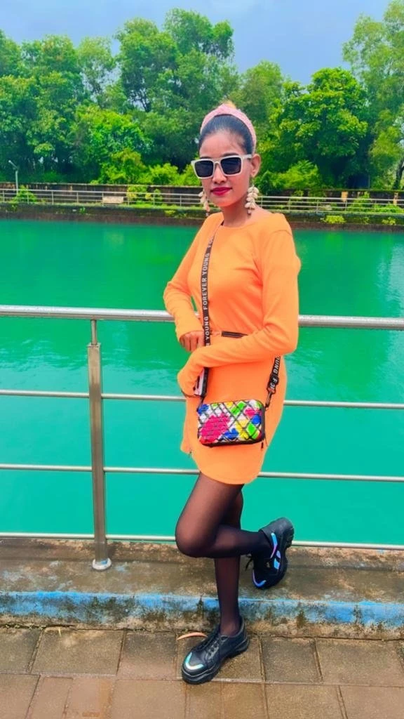 Saniya Mishra Vip Service Available – Indian escort in Hyderabad — 3 / 4