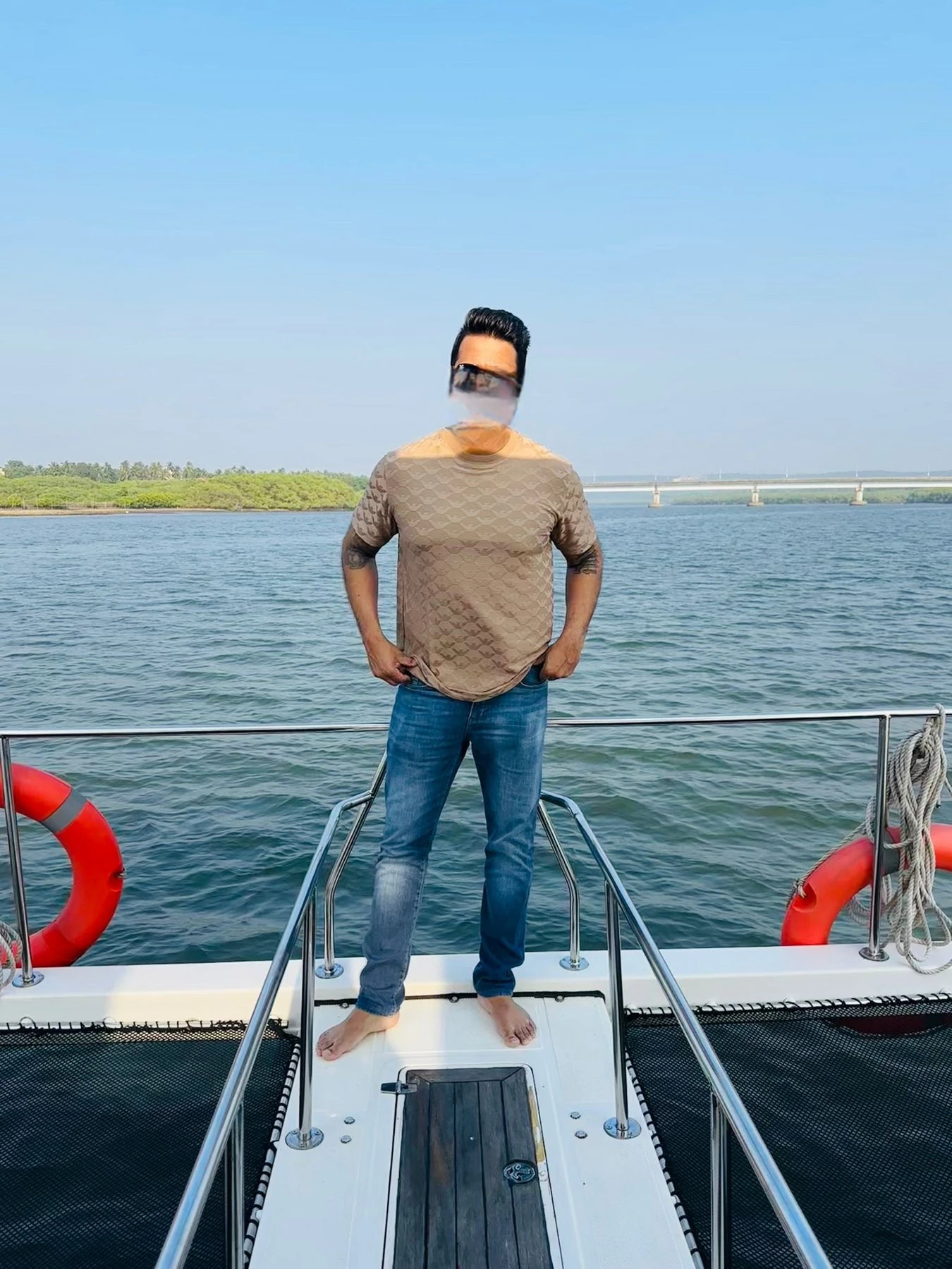 Mickey – companion in Mumbai — 4 / 5