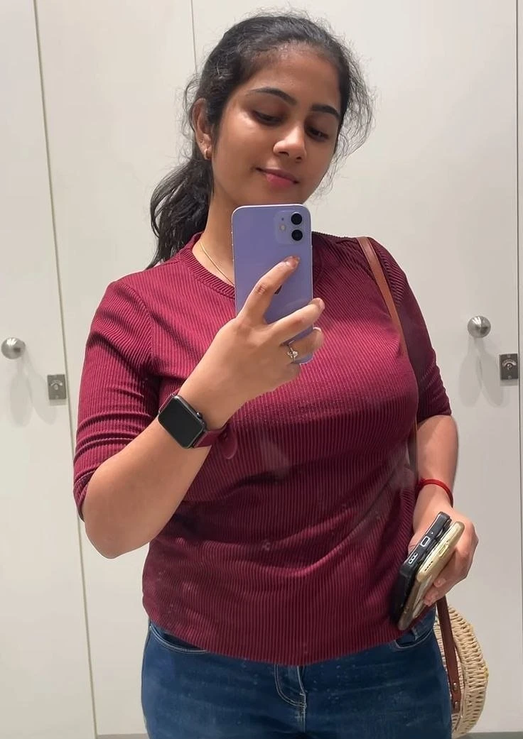 Trisha Available Now – Indian escort in Thiruvananthapuram — 2 / 4