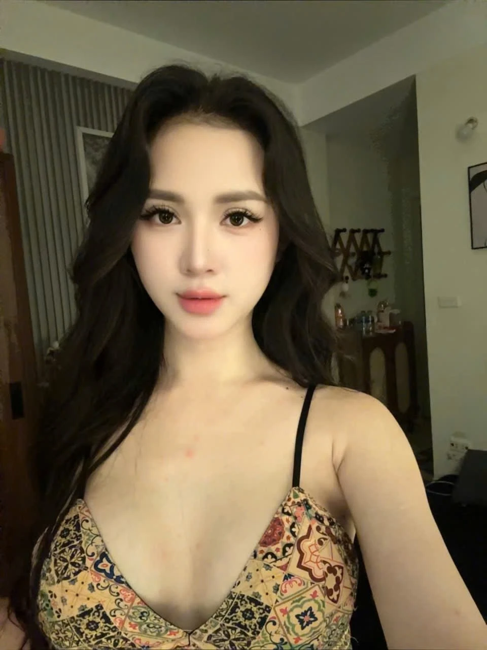 Maria – Chinese escort in Hai Phong — 3 / 5