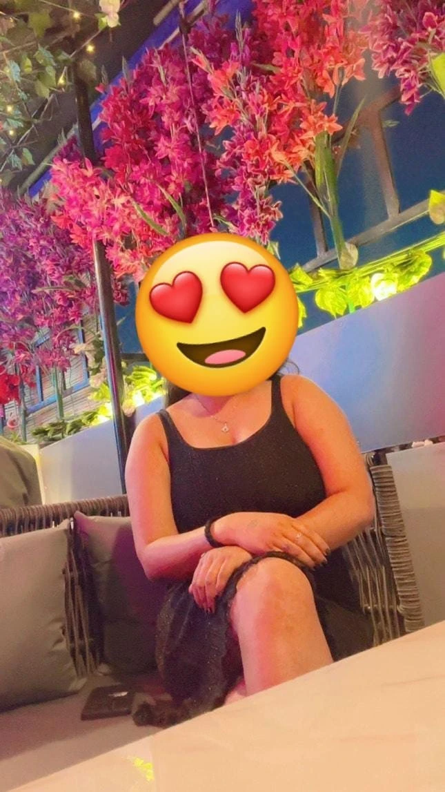 sofii Independent – Indian escort in Gurgaon — 3 / 6