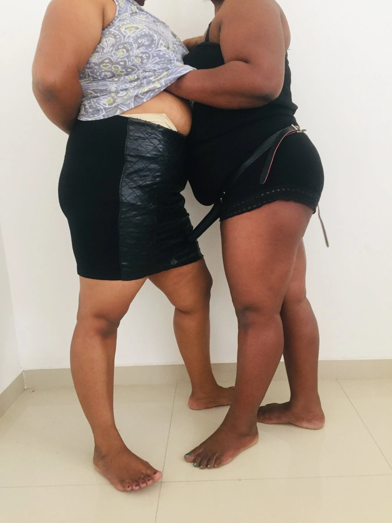 Lesbian – Sri Lankan escort in Colombo — 6 / 7