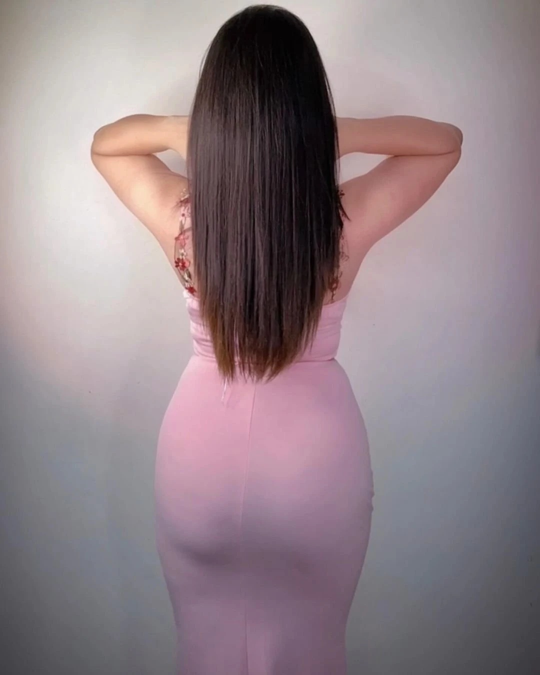 Vedika Escorts Service – Indian escort in Hyderabad — 3 / 5