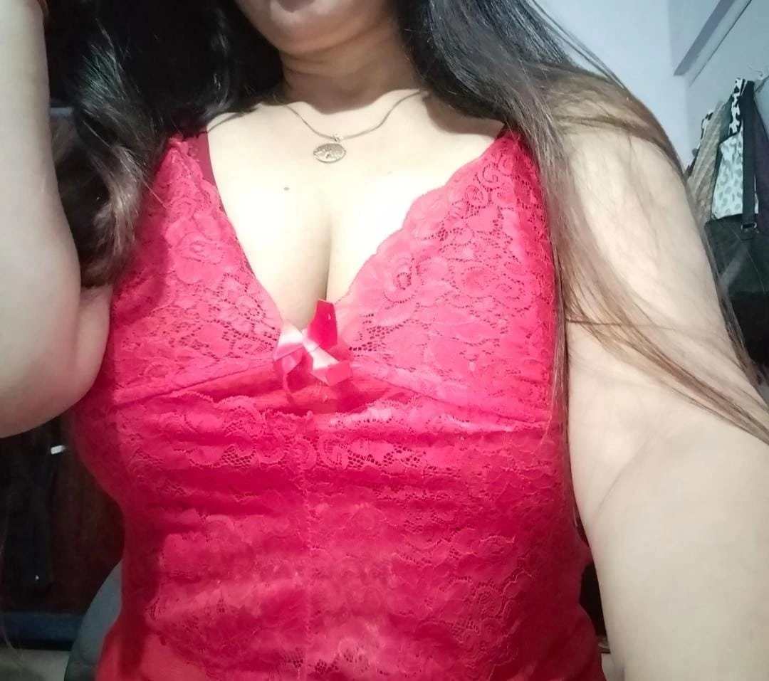 Sonam bhabhi - biggest boobs in MR – Indian escort in Mumbai — 8 / 18